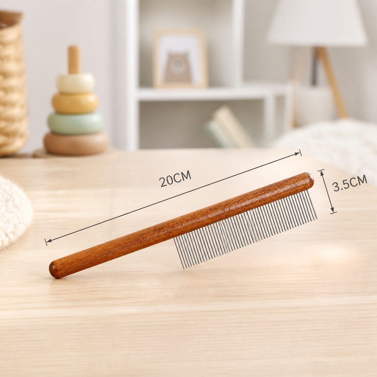Premium Cat Comb: Stainless Steel Grooming for a Healthy Coat